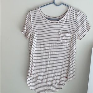 Hollister tee!